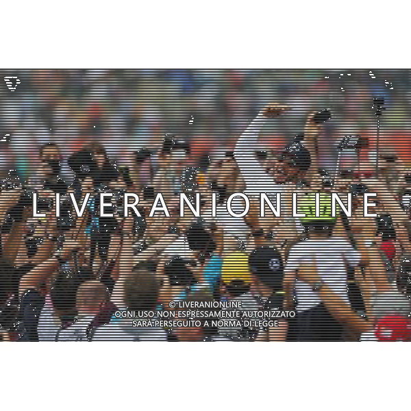 Race winner Lewis Hamilton (GBR) Mercedes AMG F1 crowd surfs with the fans. 16.07.2017. Formula 1 World Championship, Rd 10, British Grand Prix, Silverstone, England, Race Day. AG ALDO LIVERANI SAS ONLY ITALY