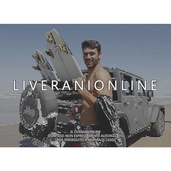 Francisco Porcella - Big Wave Rider 16/07/2017 nella foto: Francisco Porcella si prepara ad entrare in mare Â©Claudio Zamagni/Agenzia Aldo Liverani s.a.s. 