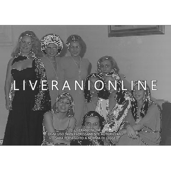 Il 25mo Festival della canzone italiana di Sanremo dal 27 febbraio al 1 marzo 1975 - RETROSPETTIVA nella foto FRANCO E LE PICCOLE DONNE, Valentina Greco, Gilda, Laura e Sabina Ciuffini © ARCHIVIO / AGENZIA ALDO LIVERANI SAS