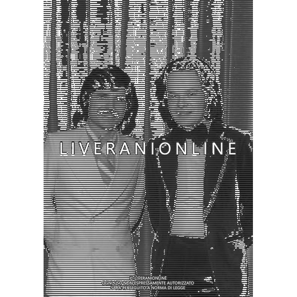 Il 25mo Festival della canzone italiana di Sanremo dal 27 febbraio al 1 marzo 1975 - RETROSPETTIVA nella foto Jean-Francois Michael, Ely Neri © ARCHIVIO / AGENZIA ALDO LIVERANI SAS