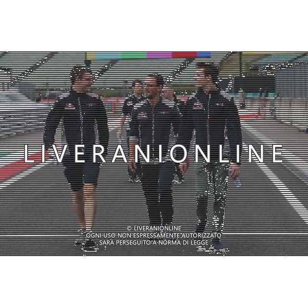Daniil Kvyat (RUS) Scuderia Toro Rosso walks the circuit with the team. 27.07.2017. Formula 1 World Championship, Rd 11, Hungarian Grand Prix, Budapest, Hungary, Preparation Day. / AGENZIA ALDO LIVERANI SAS - ITALY ONLY EDITORIAL USE ONLY