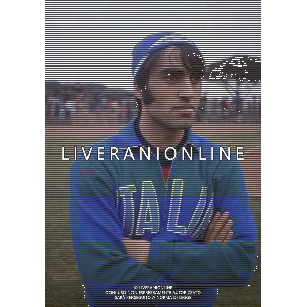 RETROSPETTIVA PIETRO ANASTASI CALCIATORE NELLA FOTO PIETRO ANASTASI CON LA MAGLIA DELLA NAZIONALE ITALIANA AG ALDO LIVERANI SAS