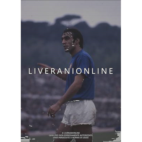 RETROSPETTIVA PIETRO ANASTASI CALCIATORE NELLA FOTO PIETRO ANASTASI CON LA MAGLIA DELLA NAZIONALE ITALIANA AG ALDO LIVERANI SAS