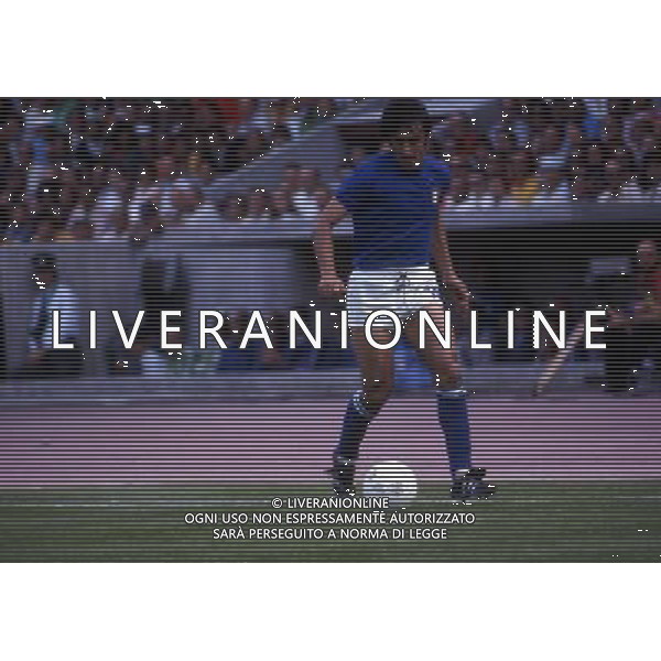 RETROSPETTIVA PIETRO ANASTASI CALCIATORE NELLA FOTO PIETRO ANASTASI CON LA MAGLIA DELLA NAZIONALE ITALIANA AG ALDO LIVERANI SAS