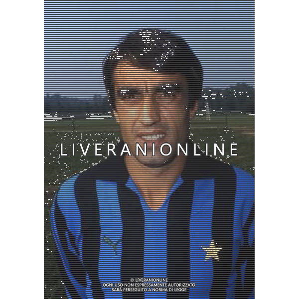 RETROSPETTIVA PIETRO ANASTASI CALCIATORE NELLA FOTO PIETRO ANASTASI CON LA MAGLIA DELL\'INTER AG ALDO LIVERANI SAS