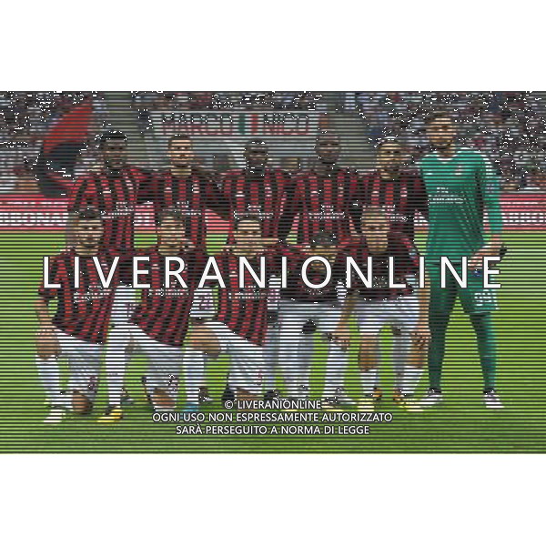 Milano 3-08-2017 Stadio Giuseppe Meazza - San Siro UEFA Europa League 3¡ turno preliminare - gara di ritorno Milan vs Universitatea Craiova nella foto la formazione del Milan, in piedi da SX Franck Kessie\', Mateo Musacchio, M\'Baye Niang, Cristian Zapata, Ricardo Rodriguez e Gianluigi Donnarumma; in basso da SX Patrick Cutrone, Manuel Locatelli, Giacomo Bonaventura, Suso e Andrea Conti foto Roberto Garavaglia - ag. Aldo Liverani sas