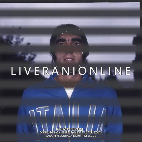 RETROSPETTIVA PIETRO ANASTASI CALCIATORE NELLA FOTO PIETRO ANASTASI CON LA MAGLIA DELLA NAZIONALE ITALIANA AG ALDO LIVERANI SAS