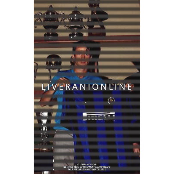 Christian Panucci Calciatore alla presentazione nella sede dell\'Internazionale 1999/2000 Ph archivio Ag. Aldo Liverani sas