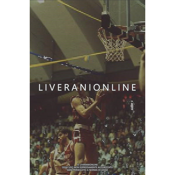 RETROSPETTIVA RICCARDO PITTIS BASKET NELLA FOTO RICARDO PITTIS CON LA MAGLIA DELLA PHILIPS MILANO AG ALDO LIVERANI SAS