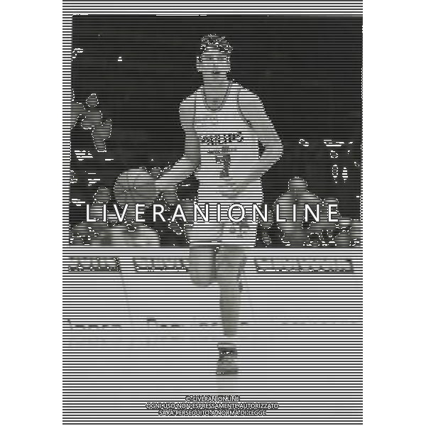 RETROSPETTIVA RICCARDO PITTIS BASKET NELLA FOTO RICARDO PITTIS CON LA MAGLIA DELLA PHILIPS MILANO AG ALDO LIVERANI SAS