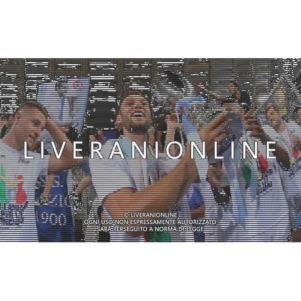 Supercoppa TIM 2017 Roma - 13.08.2017 Juventus-Lazio Nella Foto: esultanza e festeggiamenti a fine gara per la vittoria lazio - de vrij con la coppa /Ph.Vitez-Ag. Aldo Liverani