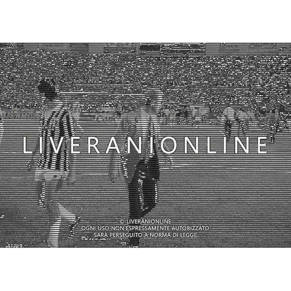 22-06-1983 TORINO- FINALE DI COPPA ITALIA JUVENTUS VERONA 3-0 NELLA FOTO MICHEL PALTINI E GIOVANNI TRAPATTONI AG ALDO LIVERANI SAS