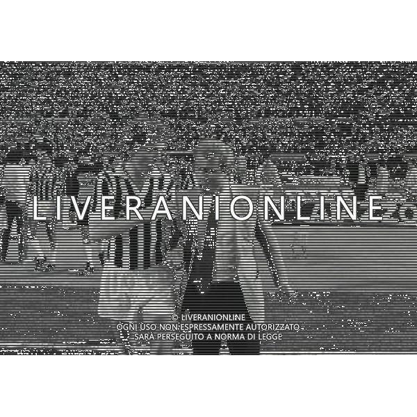 22-06-1983 TORINO- FINALE DI COPPA ITALIA JUVENTUS VERONA 3-0 NELLA FOTO ZBIGNIEW BONIEK E GIOVANNI TRAPATTONI AG ALDO LIVERANI SAS