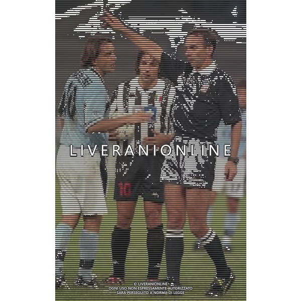 29-08 1998 TORINO- SUPERCOPPA ITALIANA JUVENTUS LAZIO 1-2 NELLA FOTO ARBITRO ROBERTO BETTIN CON ROBERTO MANCINI AG ALDO LIVERANI SAS