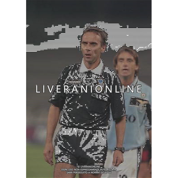 29-08 1998 TORINO- SUPERCOPPA ITALIANA JUVENTUS LAZIO 1-2 NELLA FOTO ARBITRO ROBERTO BETTIN CON ROBERTO MANCINI AG ALDO LIVERANI SAS