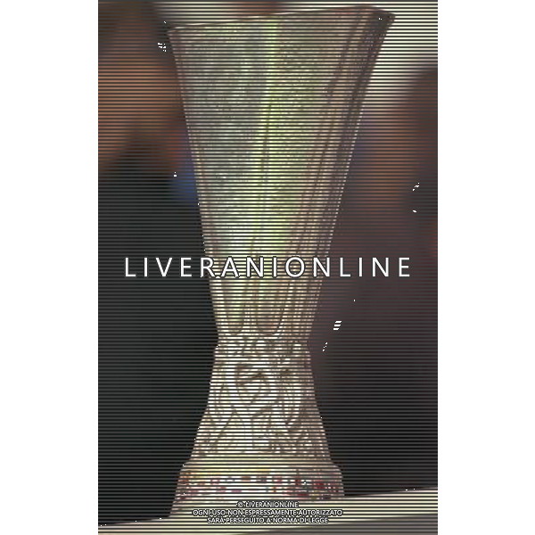 06-05-1998 -PARIGI FINALE DI COPPA UEFA LAZIO INTER 0-3 NELLA FOTO LA COPPA UEFA AG ALDO LIVERANI SAS