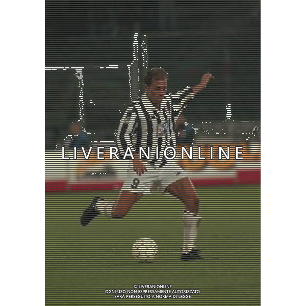 27-10-1998 TORINO-COPPA ITALIA JUVENTUS VENEZIA 1-1 NELLA FOTO ANTONIO CONTE AG ALDO LIVERANI SAS