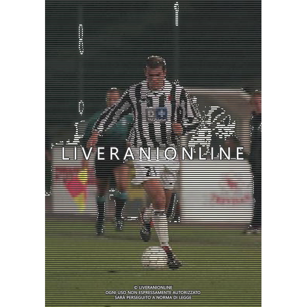 27-10-1998 TORINO-COPPA ITALIA JUVENTUS VENEZIA 1-1 NELLA FOTO ZINEDINE ZIDANE AG ALDO LIVERANI SAS