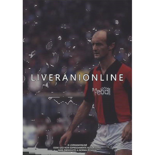 RETROSPETTIVA ADELMO PARIS CALCIATORE NELLA FOTO ADELMO PARIS CON LA MAGLIA DEL BOLOGNA AG ALDO LIVERANI SAS
