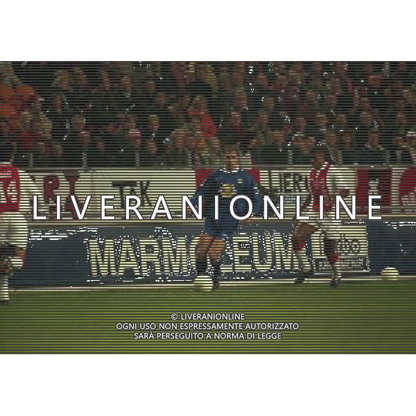21-10-1997 AMSTERDAM- COPPA UEFA AJAX UDINESE 1-0 NELLA FOTO OLIVER BIERHOFF E SUNDAY OLISEH AG ALDO LIVERANI SAS