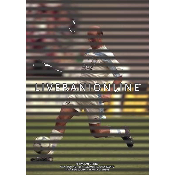 TORNEO DI AMSTERDAM 2000-2001 BARCELLONA LAZIO NELLA FOTO ATTILIO LOMBARDO AG ALDO LIVERANI SAS