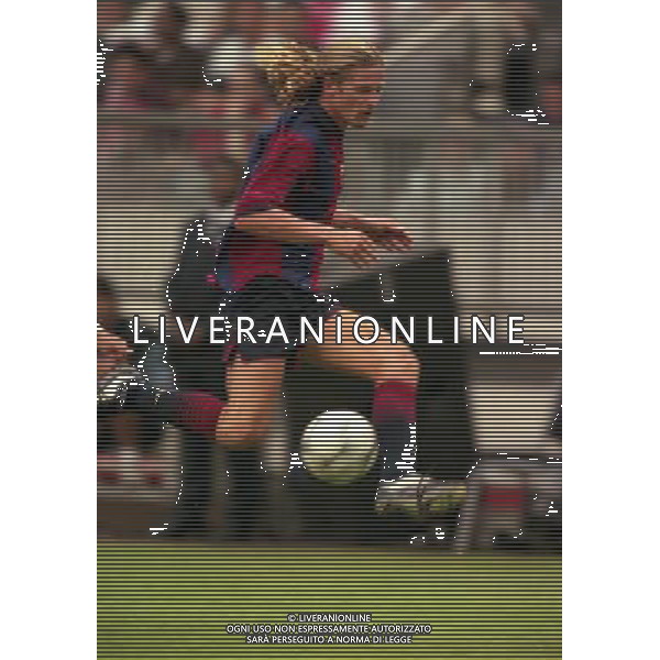 TORNEO DI AMSTERDAM 2000-2001 BARCELLONA LAZIO NELLA FOTO EMMANUEL PETIT AG ALDO LIVERANI SAS