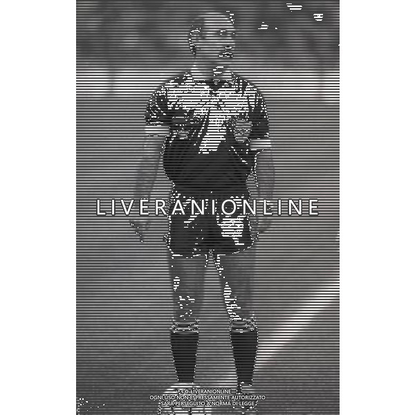 MILANO 20-03-1991 QUARTI DI FINALE DI COPPA UEFA INTER ATALANTA 2-0 NELLA FOTO ARBITRO JOSE DOS SANTOS AG ALDO LIVERANI SAS