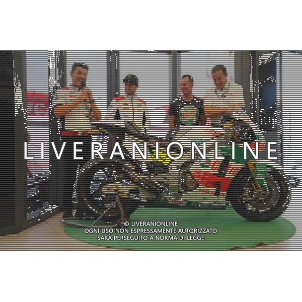 24.08.2017.Silverstone Circuit, Towchester, Gran Bretagna. Lucio Cecchinello e Cal Crutchlow. ©piazzolla /AGENZIA ALDO LIVERANI SAS - Presentazione livrea Honda HRC