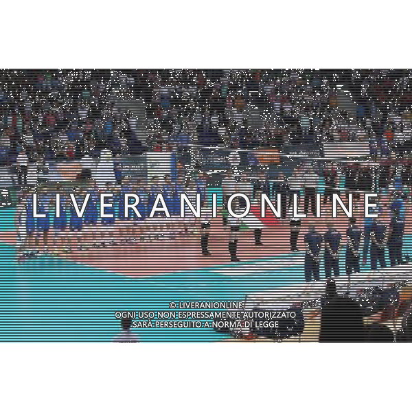 SZCZECIN, AZOTY ARENA 25.08.2017 CEV MISTRZOSTWA EUROPY W PILCE SIATKOWEJ MEZCZYZN LOTTO EUROVOLLEY POLAND 2017 NIEMCY - WLOCHY CEV MENS VOLLEYBALL EUROPEAN CHAMPIONSHIP LOTTO EUROVOLLEY POLAND 2017 NIEMCY - WLOCHY NZ REPREZENTACJA WLOCH PODCZAS ODGRYWANIA HYMNU / TEAM OF ITALY DURING THE ANTHEM FOT. KRZYSZTOF CICHOMSKI / NEWSPIX.PL --- Newspix.pl *** Local Caption *** www.newspix.pl mail us: info@newspix.pl call us: 0048 022 23 22 222 --- Polish Picture Agency by Ringier Axel Springer Poland
