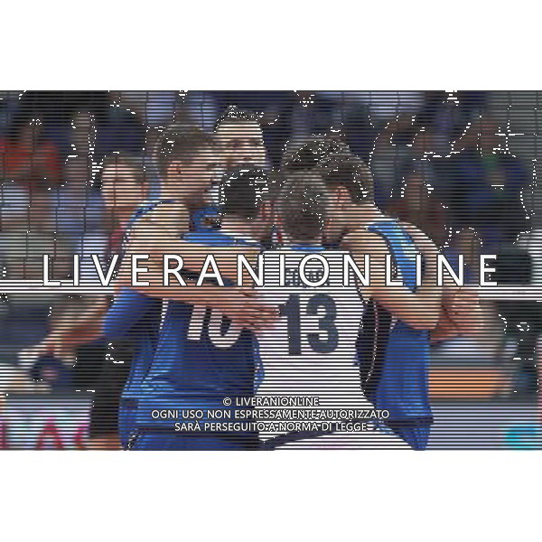 SZCZECIN, AZOTY ARENA 25.08.2017 CEV MISTRZOSTWA EUROPY W PILCE SIATKOWEJ MEZCZYZN LOTTO EUROVOLLEY POLAND 2017 NIEMCY - WLOCHY CEV MENS VOLLEYBALL EUROPEAN CHAMPIONSHIP LOTTO EUROVOLLEY POLAND 2017 NIEMCY - WLOCHY NZ REPREZENTACJA WLOCH PO ZDOBYCIU PUNKTU / TEAM OF ITALY AFTER GAINING THE POINT FOT. KRZYSZTOF CICHOMSKI / NEWSPIX.PL --- Newspix.pl *** Local Caption *** www.newspix.pl mail us: info@newspix.pl call us: 0048 022 23 22 222 --- Polish Picture Agency by Ringier Axel Springer Poland