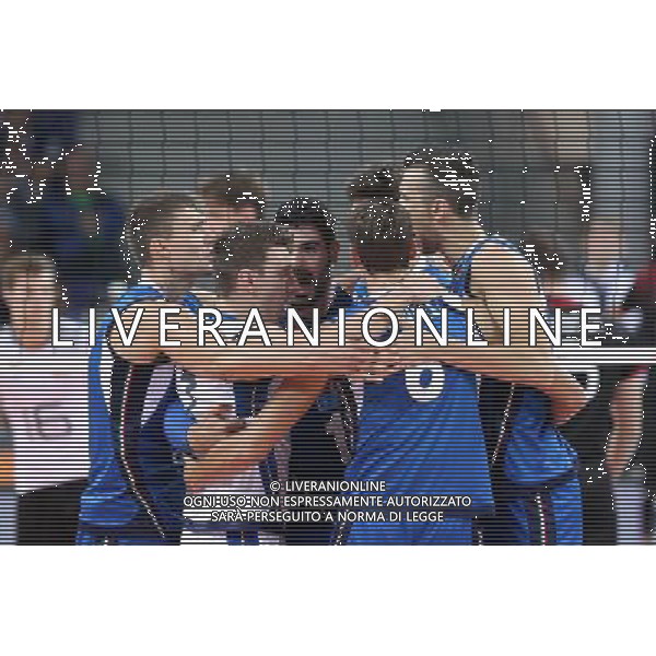 SZCZECIN, AZOTY ARENA 25.08.2017 CEV MISTRZOSTWA EUROPY W PILCE SIATKOWEJ MEZCZYZN LOTTO EUROVOLLEY POLAND 2017 NIEMCY - WLOCHY CEV MENS VOLLEYBALL EUROPEAN CHAMPIONSHIP LOTTO EUROVOLLEY POLAND 2017 NIEMCY - WLOCHY NZ REPREZENTACJA WLOCH PO ZDOBYCIU PUNKTU / TEAM OF ITALY AFTER GAINING THE POINT FOT. KRZYSZTOF CICHOMSKI / NEWSPIX.PL --- Newspix.pl *** Local Caption *** www.newspix.pl mail us: info@newspix.pl call us: 0048 022 23 22 222 --- Polish Picture Agency by Ringier Axel Springer Poland