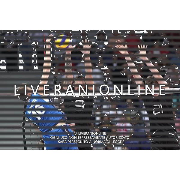 SZCZECIN, AZOTY ARENA 25.08.2017 CEV MISTRZOSTWA EUROPY W PILCE SIATKOWEJ MEZCZYZN LOTTO EUROVOLLEY POLAND 2017 NIEMCY - WLOCHY CEV MENS VOLLEYBALL EUROPEAN CHAMPIONSHIP LOTTO EUROVOLLEY POLAND 2017 NIEMCY - WLOCHY NZ OLEG ANTONOV, GYOERGY GROZER, TOBIAS KRICK FOT. KRZYSZTOF CICHOMSKI / NEWSPIX.PL --- Newspix.pl *** Local Caption *** www.newspix.pl mail us: info@newspix.pl call us: 0048 022 23 22 222 --- Polish Picture Agency by Ringier Axel Springer Poland