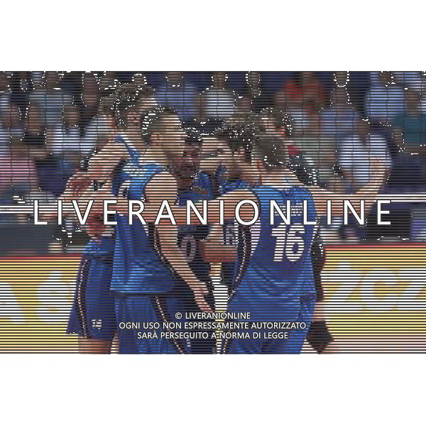SZCZECIN, AZOTY ARENA 25.08.2017 CEV MISTRZOSTWA EUROPY W PILCE SIATKOWEJ MEZCZYZN LOTTO EUROVOLLEY POLAND 2017 NIEMCY - WLOCHY CEV MENS VOLLEYBALL EUROPEAN CHAMPIONSHIP LOTTO EUROVOLLEY POLAND 2017 NIEMCY - WLOCHY NZ REPREZENTACJA WLOCH PO ZDOBYCIU PUNKTU / TEAM OF ITALY AFTER GAINING THE POINT FOT. KRZYSZTOF CICHOMSKI / NEWSPIX.PL --- Newspix.pl *** Local Caption *** www.newspix.pl mail us: info@newspix.pl call us: 0048 022 23 22 222 --- Polish Picture Agency by Ringier Axel Springer Poland