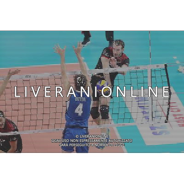 SZCZECIN, AZOTY ARENA 25.08.2017 CEV MISTRZOSTWA EUROPY W PILCE SIATKOWEJ MEZCZYZN LOTTO EUROVOLLEY POLAND 2017 NIEMCY - WLOCHY CEV MENS VOLLEYBALL EUROPEAN CHAMPIONSHIP LOTTO EUROVOLLEY POLAND 2017 NIEMCY - WLOCHY NZ LUCA VETTORI, DENYS KALIBERDA FOT. KRZYSZTOF CICHOMSKI / NEWSPIX.PL --- Newspix.pl *** Local Caption *** www.newspix.pl mail us: info@newspix.pl call us: 0048 022 23 22 222 --- Polish Picture Agency by Ringier Axel Springer Poland
