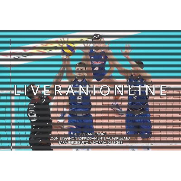 SZCZECIN, AZOTY ARENA 25.08.2017 CEV MISTRZOSTWA EUROPY W PILCE SIATKOWEJ MEZCZYZN LOTTO EUROVOLLEY POLAND 2017 NIEMCY - WLOCHY CEV MENS VOLLEYBALL EUROPEAN CHAMPIONSHIP LOTTO EUROVOLLEY POLAND 2017 NIEMCY - WLOCHY NZ GYOERGY GROZER, SIMONE GIANNELLI, DANIELE MAZZONE FOT. KRZYSZTOF CICHOMSKI / NEWSPIX.PL --- Newspix.pl *** Local Caption *** www.newspix.pl mail us: info@newspix.pl call us: 0048 022 23 22 222 --- Polish Picture Agency by Ringier Axel Springer Poland