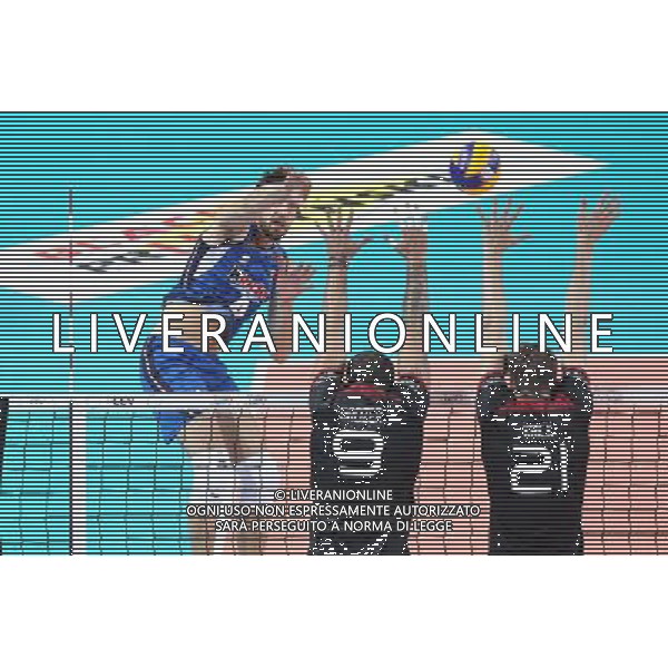SZCZECIN, AZOTY ARENA 25.08.2017 CEV MISTRZOSTWA EUROPY W PILCE SIATKOWEJ MEZCZYZN LOTTO EUROVOLLEY POLAND 2017 NIEMCY - WLOCHY CEV MENS VOLLEYBALL EUROPEAN CHAMPIONSHIP LOTTO EUROVOLLEY POLAND 2017 NIEMCY - WLOCHY NZ LUCA VETTORI, GYOERGY GROZER, TOBIAS KRICK FOT. KRZYSZTOF CICHOMSKI / NEWSPIX.PL --- Newspix.pl *** Local Caption *** www.newspix.pl mail us: info@newspix.pl call us: 0048 022 23 22 222 --- Polish Picture Agency by Ringier Axel Springer Poland