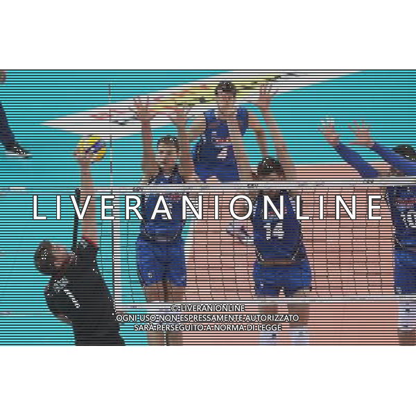 SZCZECIN, AZOTY ARENA 25.08.2017 CEV MISTRZOSTWA EUROPY W PILCE SIATKOWEJ MEZCZYZN LOTTO EUROVOLLEY POLAND 2017 NIEMCY - WLOCHY CEV MENS VOLLEYBALL EUROPEAN CHAMPIONSHIP LOTTO EUROVOLLEY POLAND 2017 NIEMCY - WLOCHY NZ CHRISTIAN FROMM, SIMONE GIANNELLI, MATTEO PIANO FOT. KRZYSZTOF CICHOMSKI / NEWSPIX.PL --- Newspix.pl *** Local Caption *** www.newspix.pl mail us: info@newspix.pl call us: 0048 022 23 22 222 --- Polish Picture Agency by Ringier Axel Springer Poland