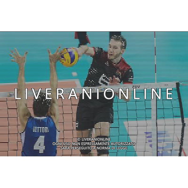 25.08.2017, Szczecin , Wlochy - Niemcy , CEV Mistrzostwa Europy w Pilce Siatkowej mezczyzn Lotto Eurovolley Poland 2017 , Volleyball European Championships Poland 2017 , Germany - Italy , N Z Denys Kaliberds (GER), Luca Vettori (ITA) , FOT. Adam Jastrzebowski / newspix.pl --- Newspix.pl *** Local Caption *** www.newspix.pl mail us: info@newspix.pl call us: 0048 022 23 22 222 --- Polish Picture Agency by Ringier Axel Springer Poland