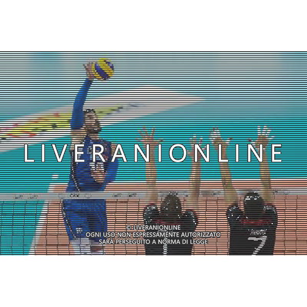 25.08.2017, Szczecin , Wlochy - Niemcy , CEV Mistrzostwa Europy w Pilce Siatkowej mezczyzn Lotto Eurovolley Poland 2017 , Volleyball European Championships Poland 2017 , Germany - Italy , N Z Filippo Lanza (ITA), Christian Fromm (GER), Michael Andrei (GER) , FOT. Adam Jastrzebowski / newspix.pl --- Newspix.pl *** Local Caption *** www.newspix.pl mail us: info@newspix.pl call us: 0048 022 23 22 222 --- Polish Picture Agency by Ringier Axel Springer Poland