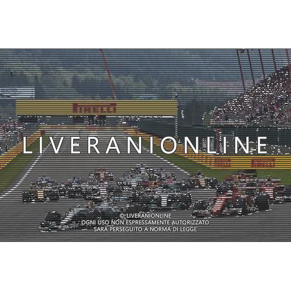 Lewis Hamilton (GBR) Mercedes AMG F1 W08 leads at the start of the race. 27.08.2017. Formula 1 World Championship, Rd 12, Belgian Grand Prix, Spa Francorchamps, Belgium, Race Day. / AGENZIA ALDO LIVERANI SAS - ITALY ONLY EDITORIAL USE ONLY