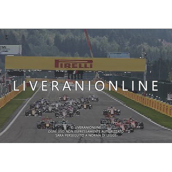 Lewis Hamilton (GBR) Mercedes AMG F1 W08 leads at the start of the race. 27.08.2017. Formula 1 World Championship, Rd 12, Belgian Grand Prix, Spa Francorchamps, Belgium, Race Day. / AGENZIA ALDO LIVERANI SAS - ITALY ONLY EDITORIAL USE ONLY