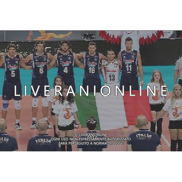 SZCZECIN, AZOTY ARENA 27.08.2017 CEV MISTRZOSTWA EUROPY W PILCE SIATKOWEJ MEZCZYZN LOTTO EUROVOLLEY POLAND 2017 SLOWACJA - WLOCHY CEV MENS VOLLEYBALL EUROPEAN CHAMPIONSHIP LOTTO EUROVOLLEY POLAND 2017 SLOWACJA - WLOCHY NZ REPREZENTACJA WLOCH PODCZAS HYMNU / TEAM OF ITALY DURING THE ANTHEM, LUCA SPIRITO, SIMONE GIANNELLI, LUCA VETTORI, OLEG ANTONOV, MASSIMO COLACI, SIMONE BUTI FOT. KRZYSZTOF CICHOMSKI / NEWSPIX.PL --- Newspix.pl AG ALDO LIVERANI SAS *** Local Caption *** www.newspix.pl mail us: info@newspix.pl call us: 0048 022 23 22 222 --- Polish Picture Agency by Ringier Axel Springer Poland