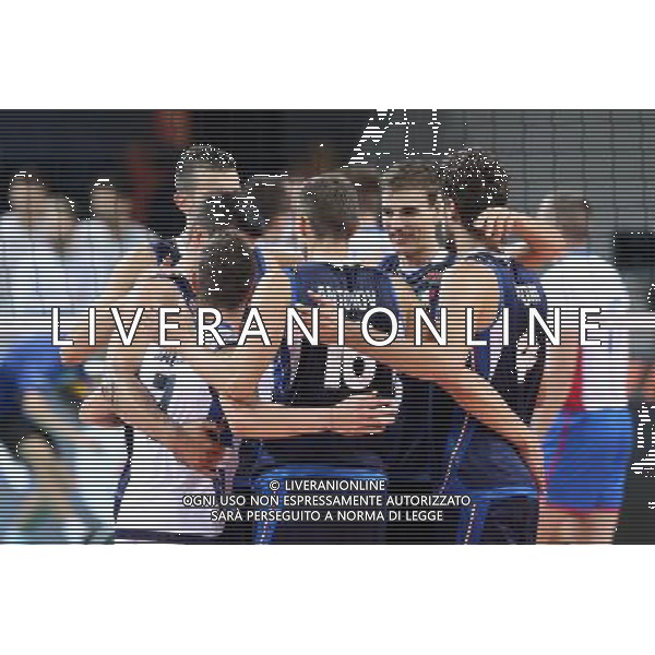 SZCZECIN, AZOTY ARENA 27.08.2017 CEV MISTRZOSTWA EUROPY W PILCE SIATKOWEJ MEZCZYZN LOTTO EUROVOLLEY POLAND 2017 SLOWACJA - WLOCHY CEV MENS VOLLEYBALL EUROPEAN CHAMPIONSHIP LOTTO EUROVOLLEY POLAND 2017 SLOWACJA - WLOCHY NZ .REPREZENTACJA WLOCH PO ZDOBYCIU PUNKTU / TEAM OF ITALY AFTER GAINING THE POINT FOT. KRZYSZTOF CICHOMSKI / NEWSPIX.PL --- Newspix.pl AG ALDO LIVERANI SAS *** Local Caption *** www.newspix.pl mail us: info@newspix.pl call us: 0048 022 23 22 222 --- Polish Picture Agency by Ringier Axel Springer Poland