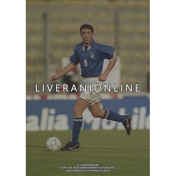 1997-1998 SASSUOLO -NAZIONALE ITALIANA UNDER 21-GALLES NELLA FOTO RAFFAELE LONGO AG ALDO LIVERANI SAS