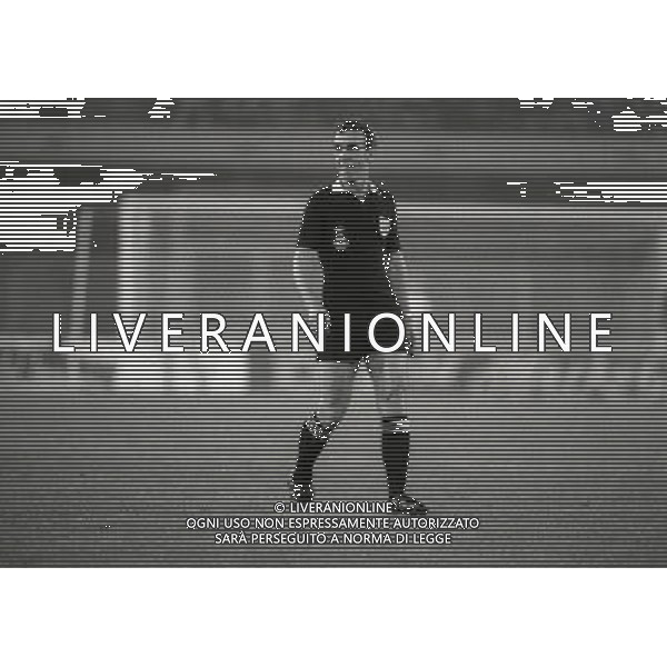 03-10-1990 VERONA-COPPA UEFA INTER RAPID VIENNA 3-1 NELLA FOTO ARBITRO COURTNEY GEORGE AG ALDO LIVERANI SAS