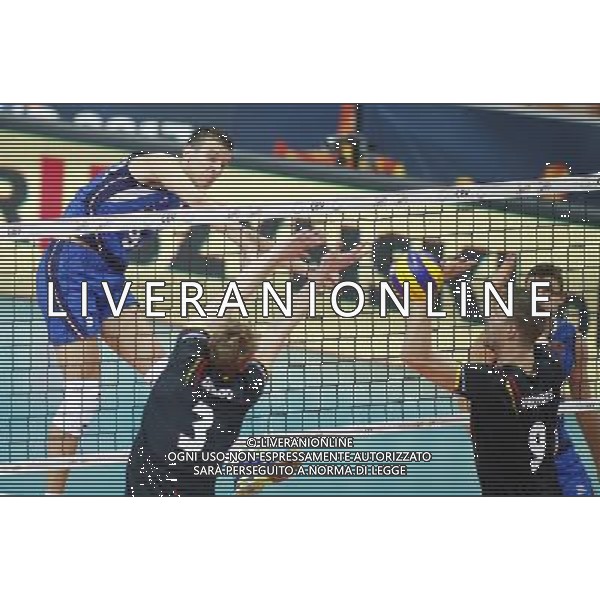 KATOWICE HALA SPODEK 31.08.2017 LOTTO EUROVOLLEY 2017 MECZ MISTRZOSTW EUROPY 2017 SIATKOWKA 1/4 FINALU BELGIA (czarne) - WLOCHY (niebieskie) NZ Daniele Mazzone . FOT TOMASZ WANTULA / NEWSPIX.PL KATOWICE SPODEK 31.08.2017 VOLEYYBALL MEN\'S CHAMPIONSCHIP LOTTO EUROVOLLEY POLAND 2017 QUARTERFINAL BELGIUM - ITALY TOMASZ WANTULA / NEWSPIX.PL --- Newspix.pl AG ALDO LIVERANI SAS ONLY ITALY *** Local Caption *** www.newspix.pl mail us: info@newspix.pl call us: 0048 022 23 22 222 --- Polish Picture Agency by Ringier Axel Springer Poland
