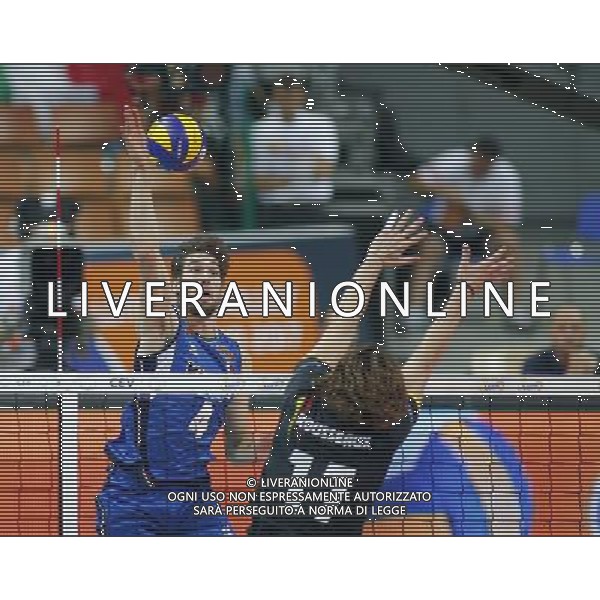 KATOWICE HALA SPODEK 31.08.2017 LOTTO EUROVOLLEY 2017 MECZ MISTRZOSTW EUROPY 2017 SIATKOWKA 1/4 FINALU BELGIA (czarne) - WLOCHY (niebieskie) NZ Luca Vettori , Tomas Rousseaux . FOT TOMASZ WANTULA / NEWSPIX.PL KATOWICE SPODEK 31.08.2017 VOLEYYBALL MEN\'S CHAMPIONSCHIP LOTTO EUROVOLLEY POLAND 2017 QUARTERFINAL BELGIUM - ITALY TOMASZ WANTULA / NEWSPIX.PL --- Newspix.pl AG ALDO LIVERANI SAS ONLY ITALY *** Local Caption *** www.newspix.pl mail us: info@newspix.pl call us: 0048 022 23 22 222 --- Polish Picture Agency by Ringier Axel Springer Poland