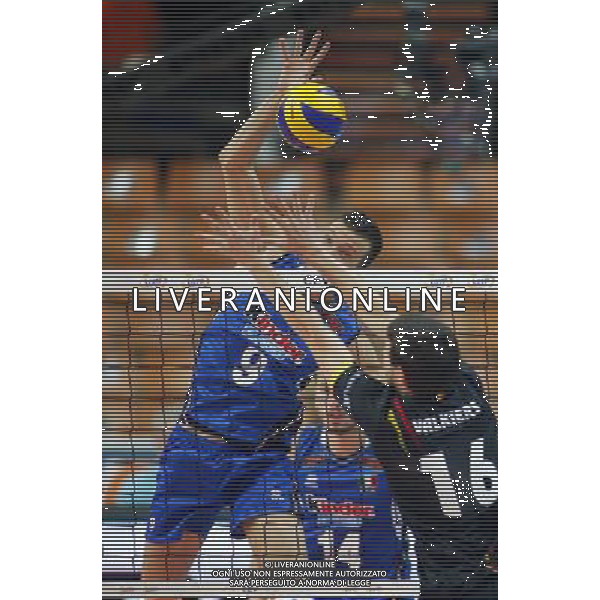 KATOWICE HALA SPODEK 31.08.2017 LOTTO EUROVOLLEY 2017 MECZ MISTRZOSTW EUROPY 2017 SIATKOWKA 1/4 FINALU BELGIA (czarne) - WLOCHY (niebieskie) NZ Daniele Mazzone . FOT TOMASZ WANTULA / NEWSPIX.PL KATOWICE SPODEK 31.08.2017 VOLEYYBALL MEN\'S CHAMPIONSCHIP LOTTO EUROVOLLEY POLAND 2017 QUARTERFINAL BELGIUM - ITALY TOMASZ WANTULA / NEWSPIX.PL --- Newspix.pl AG ALDO LIVERANI SAS ONLY ITALY *** Local Caption *** www.newspix.pl mail us: info@newspix.pl call us: 0048 022 23 22 222 --- Polish Picture Agency by Ringier Axel Springer Poland