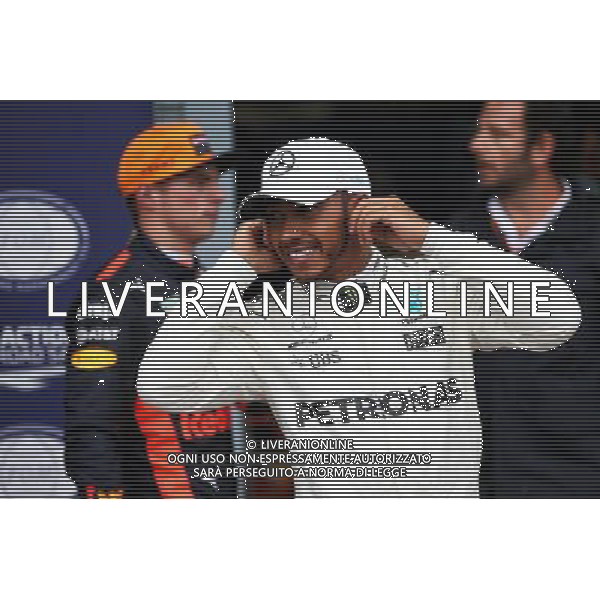 Lewis Hamilton (GBR) Mercedes AMG F1 celebrates his 69th pole position in qualifying parc ferme. 02.09.2017. Formula 1 World Championship, Rd 13, Italian Grand Prix, Monza, Italy, Qualifying Day. AG ALDO LIVERANI SAS ONLY ITALY