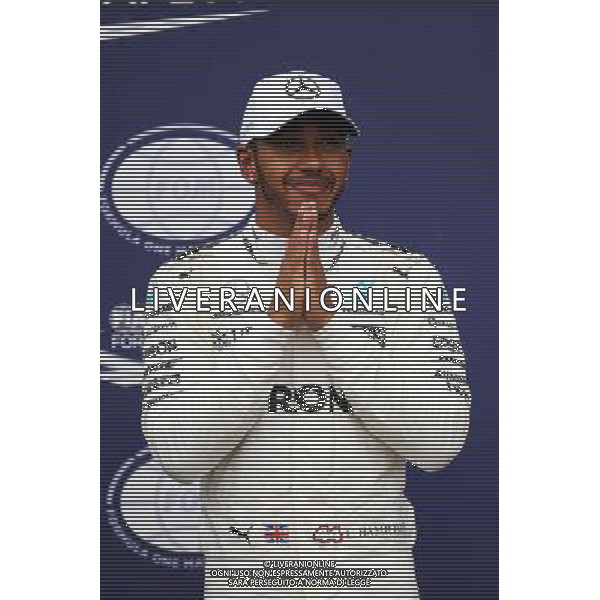 Lewis Hamilton (GBR) Mercedes AMG F1 celebrates his 69th pole position in qualifying parc ferme. 02.09.2017. Formula 1 World Championship, Rd 13, Italian Grand Prix, Monza, Italy, Qualifying Day. AG ALDO LIVERANI SAS ONLY ITALY